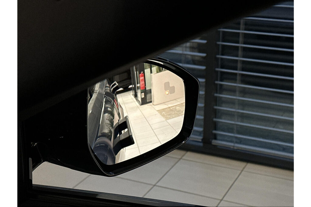 Land Rover Range Rover Evoque P270e Business Dynamic Edition, foto 23 van 35