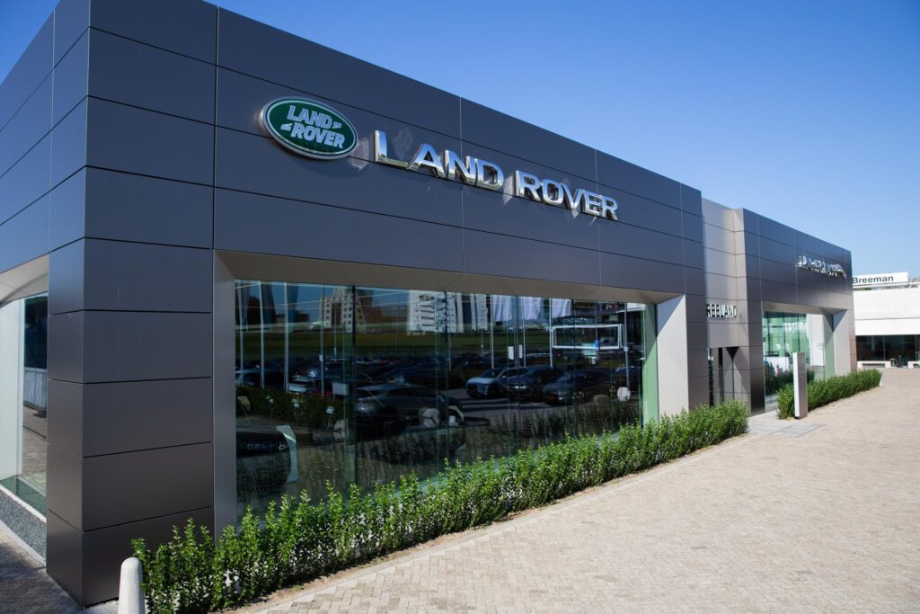 Land Rover Defender 110 P300e SE Dynamic Edition, foto 25 van 31