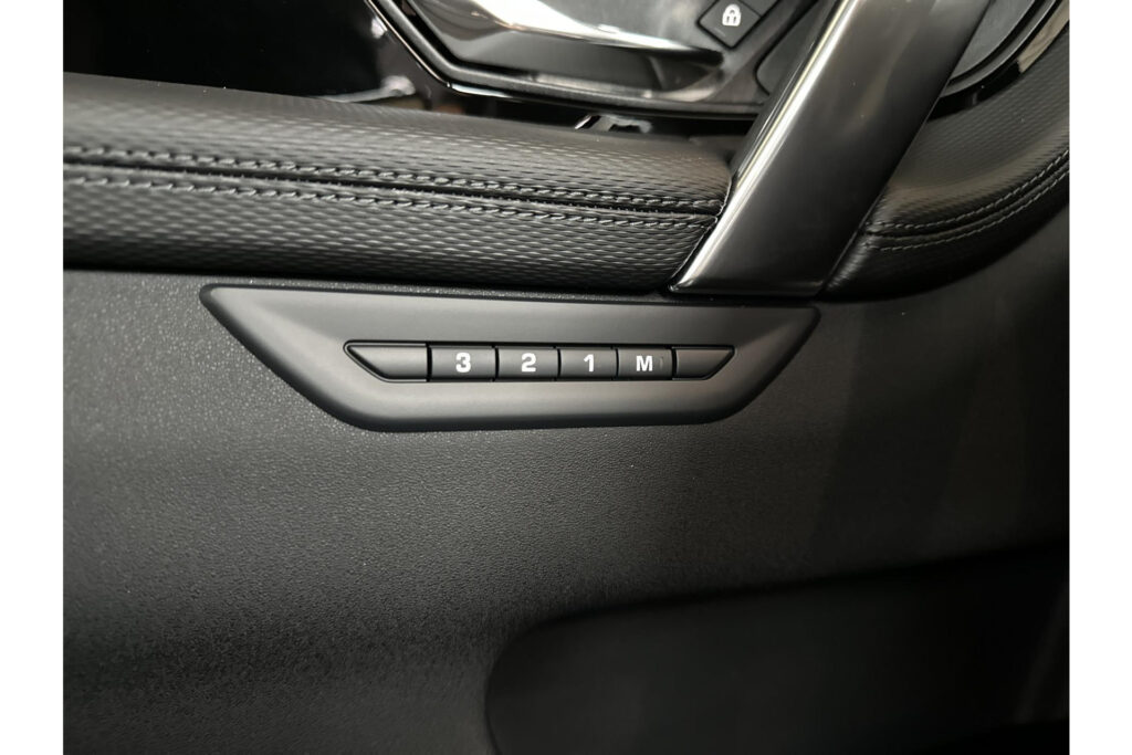 Land Rover Discovery Sport P270e Business Edition, foto 12 van 30