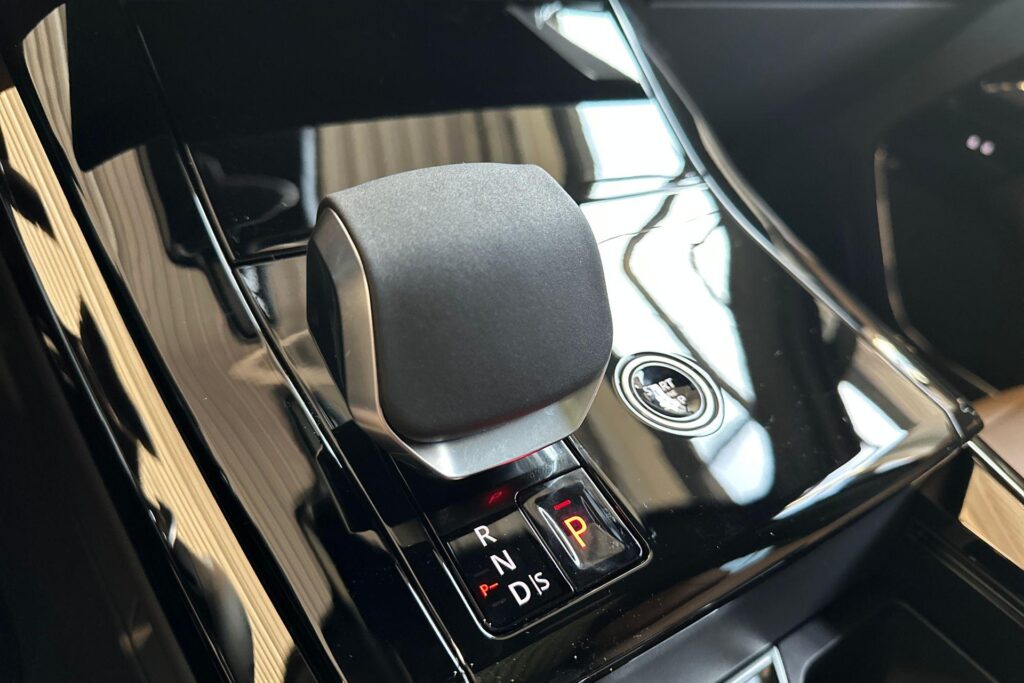 Land Rover Range Rover Sport P460e Santorini Momentum Edition, foto 12 van 49