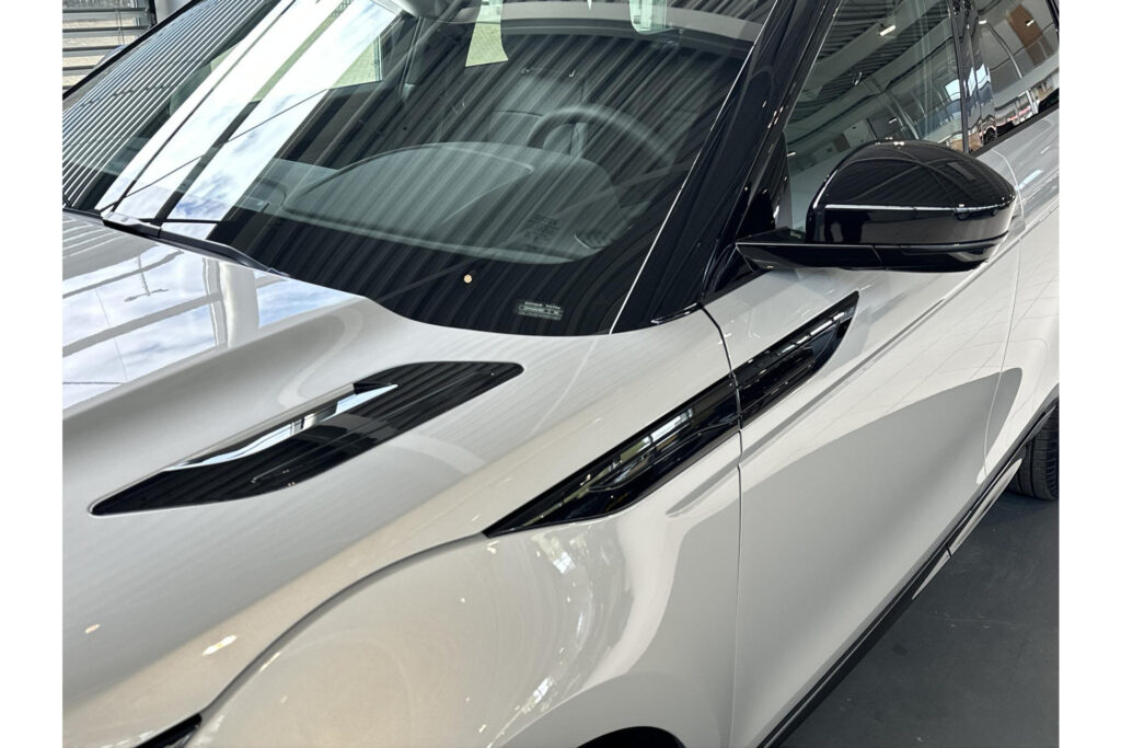 Land Rover Range Rover Evoque P270e Dynamic SE, foto 23 van 26