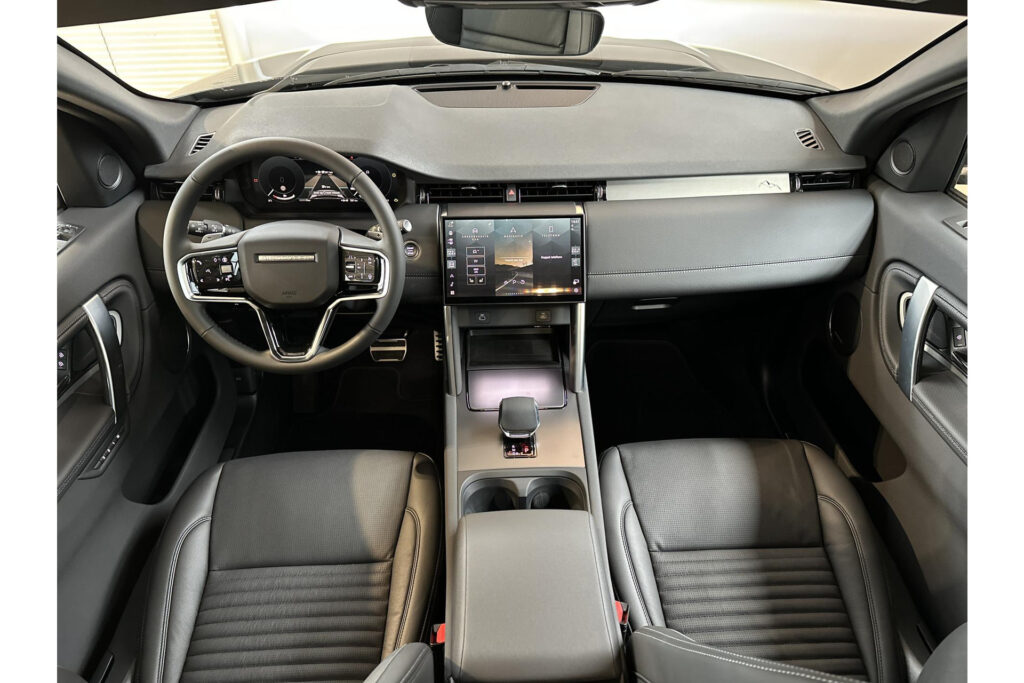 Land Rover Discovery Sport P270e Business Landmark Edition, foto 4 van 26
