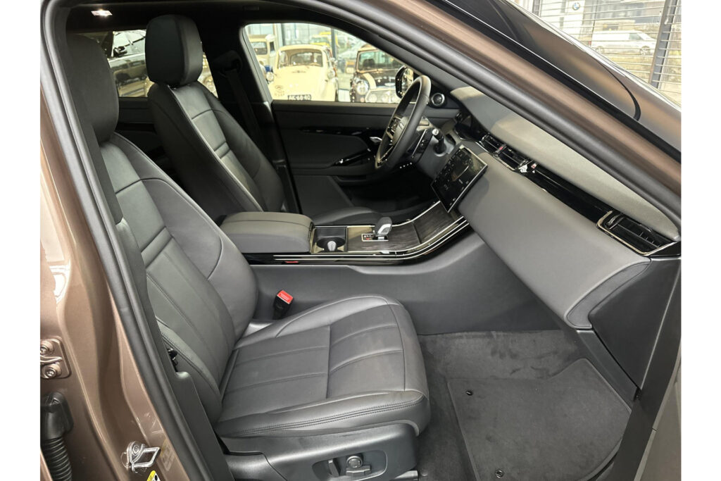 Land Rover Range Rover Evoque P270e Business Dynamic Edition, foto 3 van 25