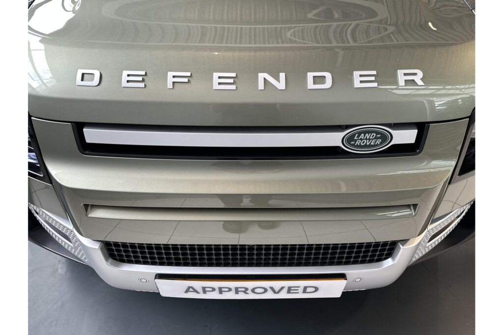 Land Rover Defender 90 3.0D 200PK 6-Cil, foto 9 van 22