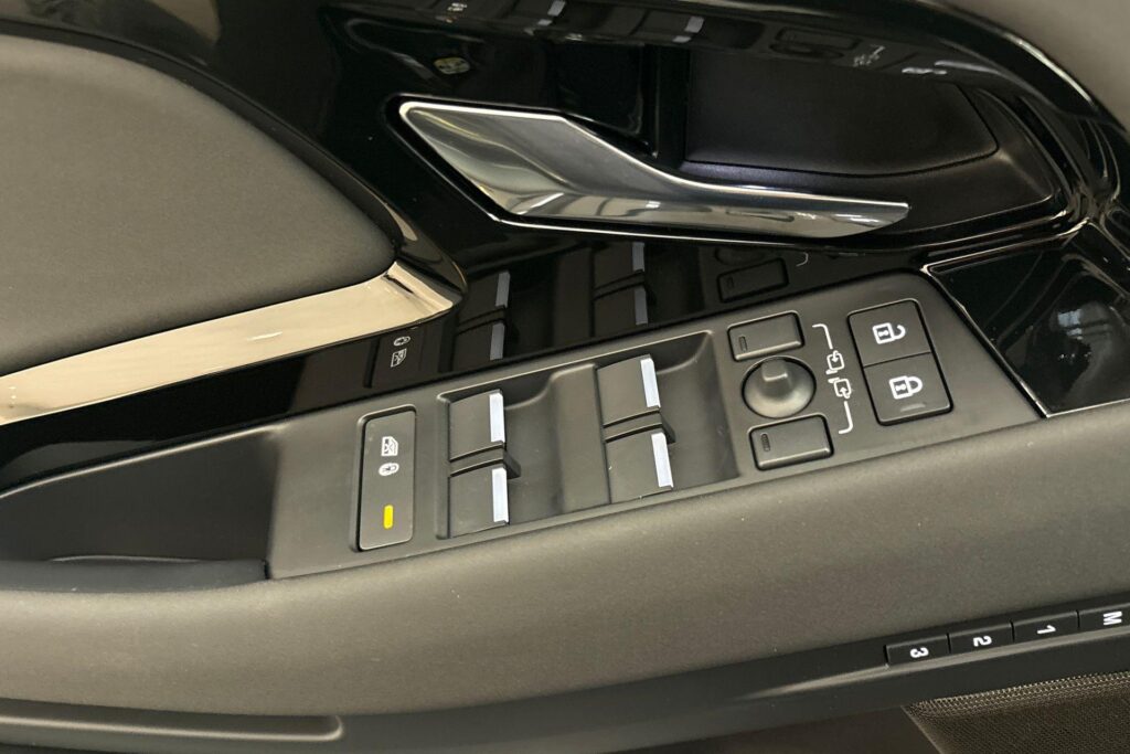 Land Rover Range Rover Evoque P270e Dynamic Edition SE, foto 23 van 24