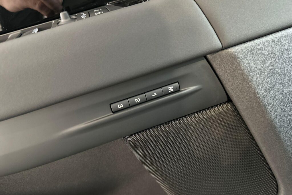 Land Rover Range Rover Evoque P270e SE Dynamic Edition, foto 12 van 28