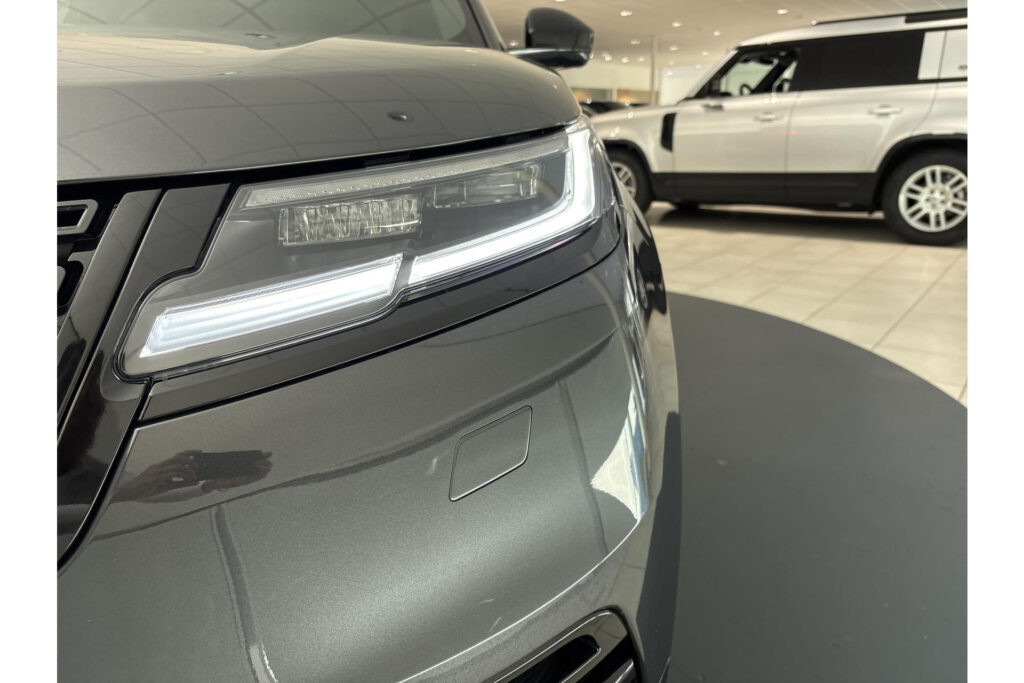 Land Rover Range Rover Velar P400e Belgravia Edition, foto 17 van 46