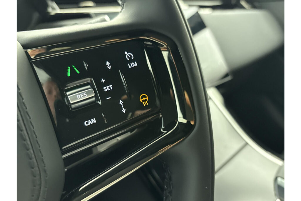 Land Rover Range Rover Velar P400e Belgravia Edition, foto 31 van 46