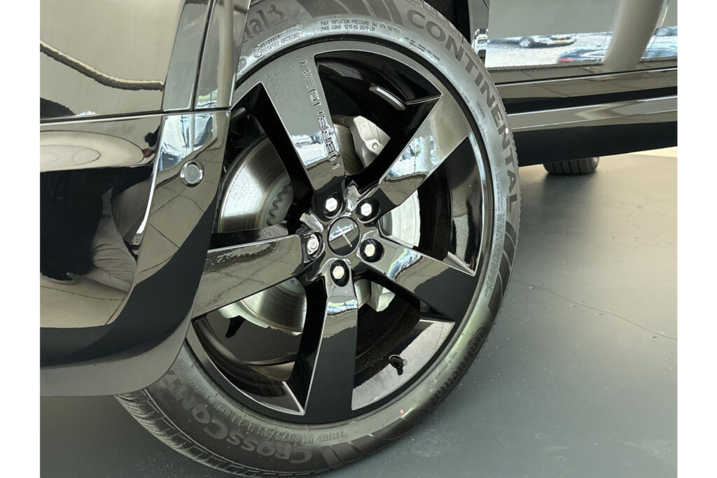 Land Rover Defender 110 P300e HSE Dynamic Edition, foto 14 van 42