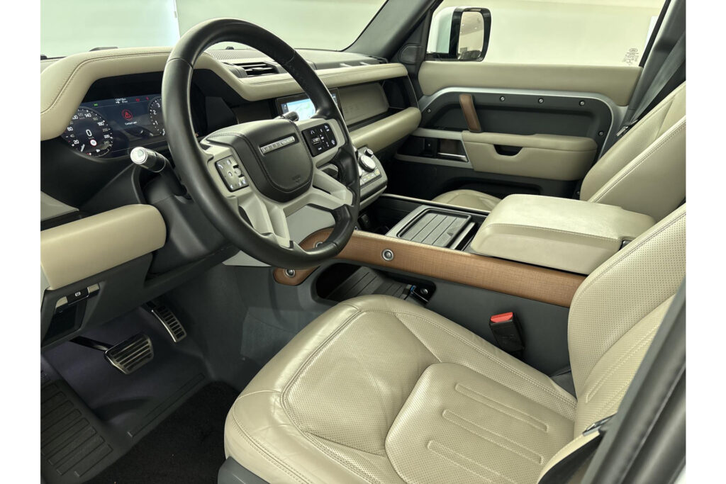 Land Rover Defender 110 P400 6-cil HSE, foto 10 van 38