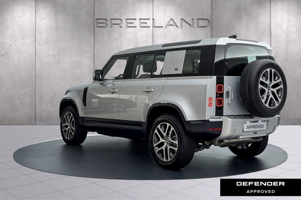 Land Rover Defender 110 P400 6-cil HSE, foto 22 van 38