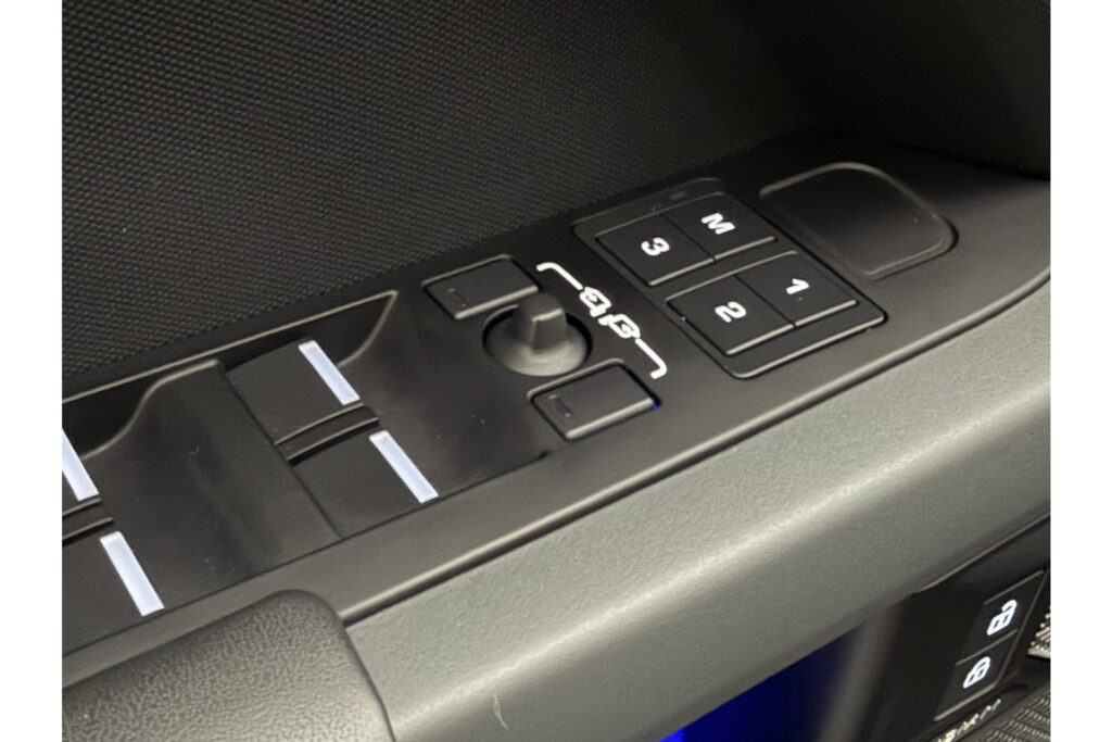 Land Rover Defender 110 P400e X-Dynamic HSE, foto 22 van 33