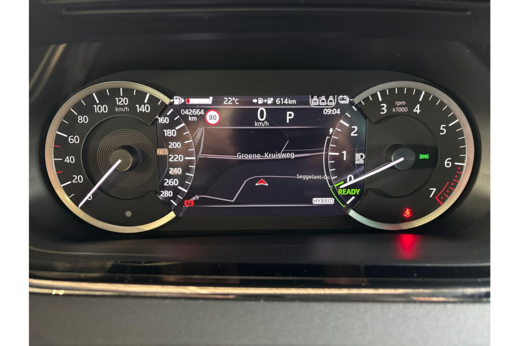 Land Rover Range Rover Evoque P300e R-Dynamic SE, foto 18 van 24