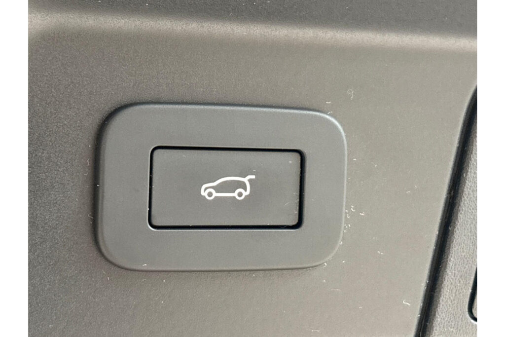 Land Rover Range Rover Velar P400e Dynamic SE, foto 31 van 36