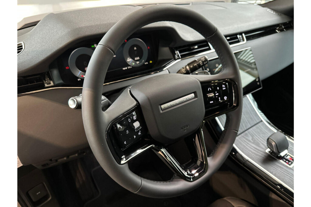 Land Rover Range Rover Evoque P270e AWD Dynamic SE, foto 17 van 24