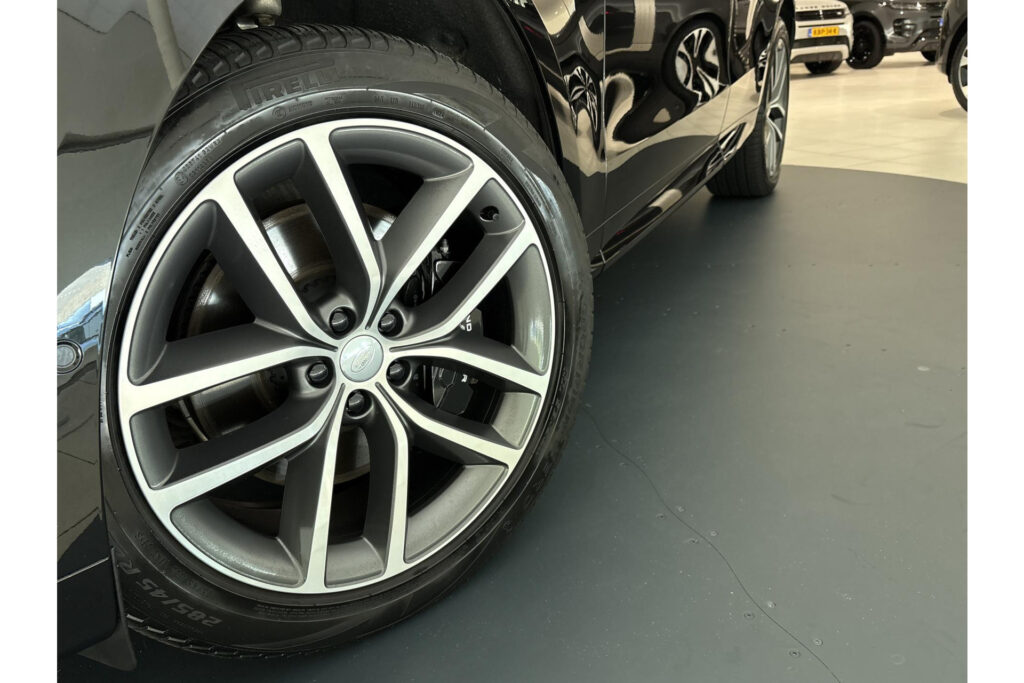 Land Rover Range Rover Sport P460e Dynamic SE, foto 34 van 43