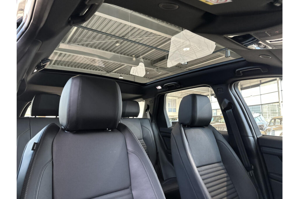 Land Rover Discovery Sport P270e S BUSS. Edition -PANO.DAK, foto 14 van 25