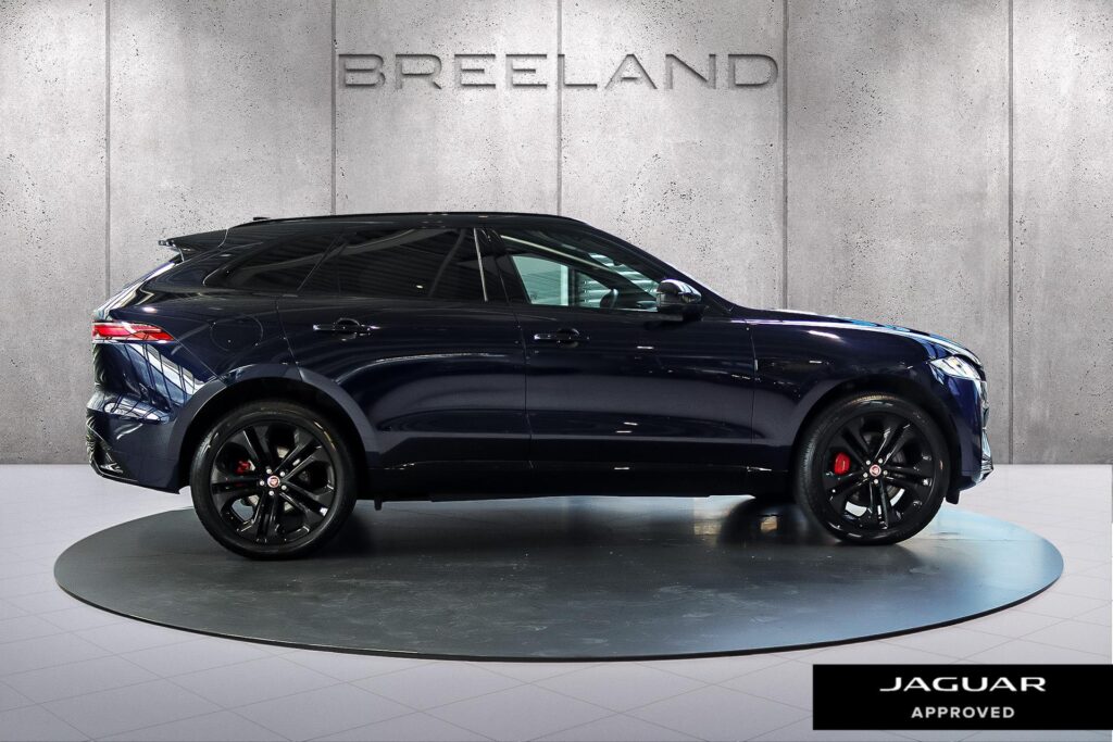 Jaguar F-PACE P400e R-Dynamic Black, foto 4 van 39