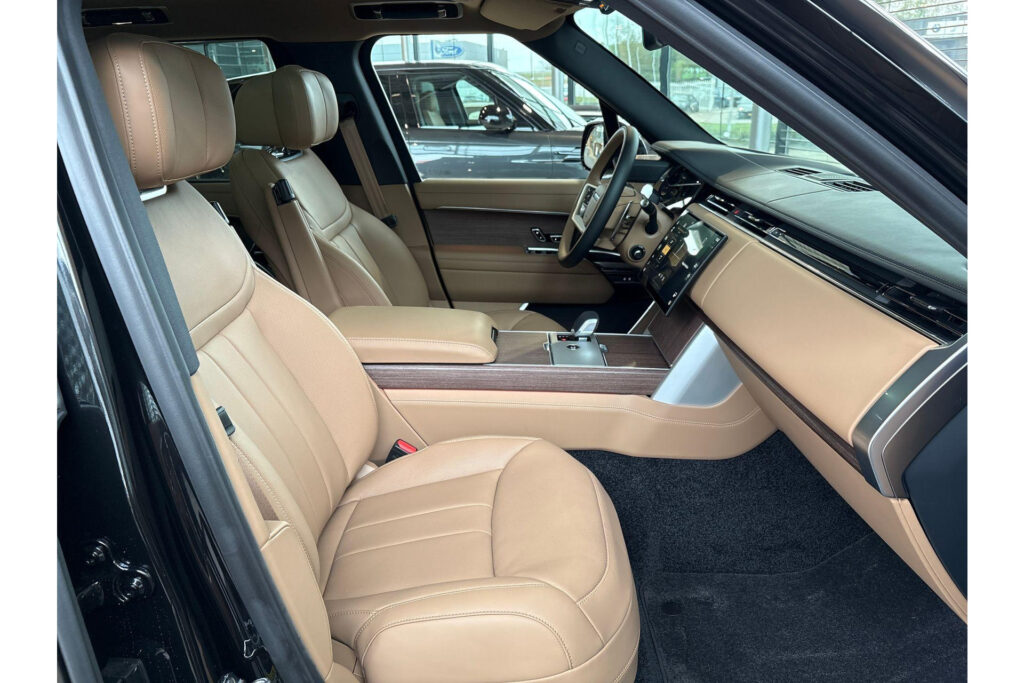Land Rover Range Rover P460e HSE, foto 3 van 23