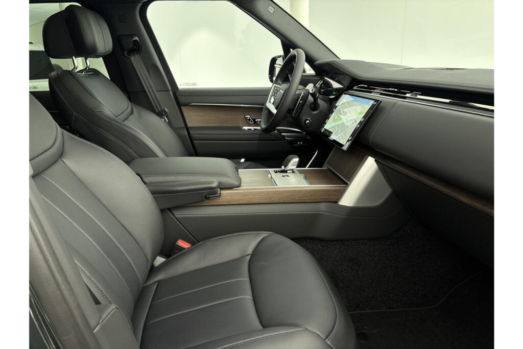 Land Rover Range Rover P460e HSE, foto 9 van 17