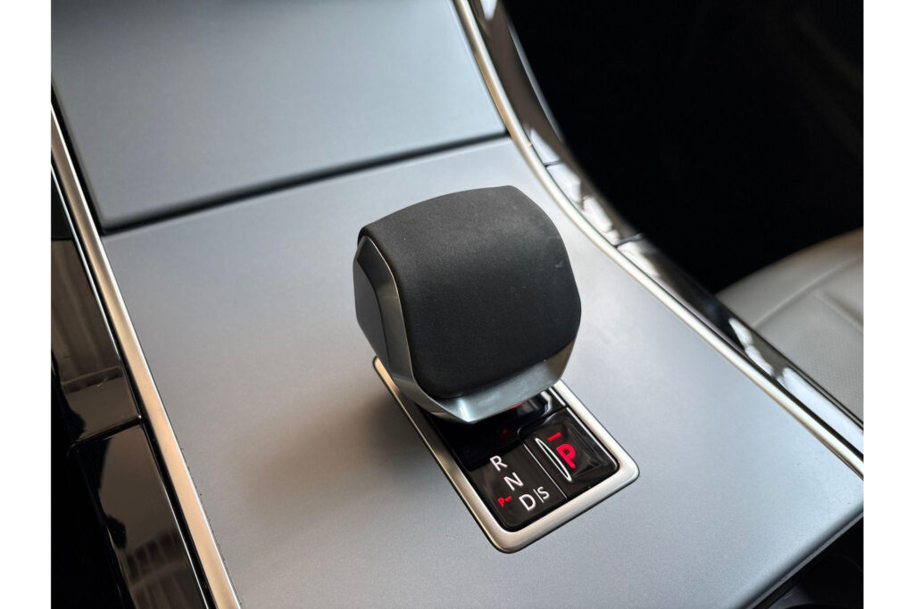 Land Rover Range Rover Evoque P270e AWD S Edition, foto 16 van 24