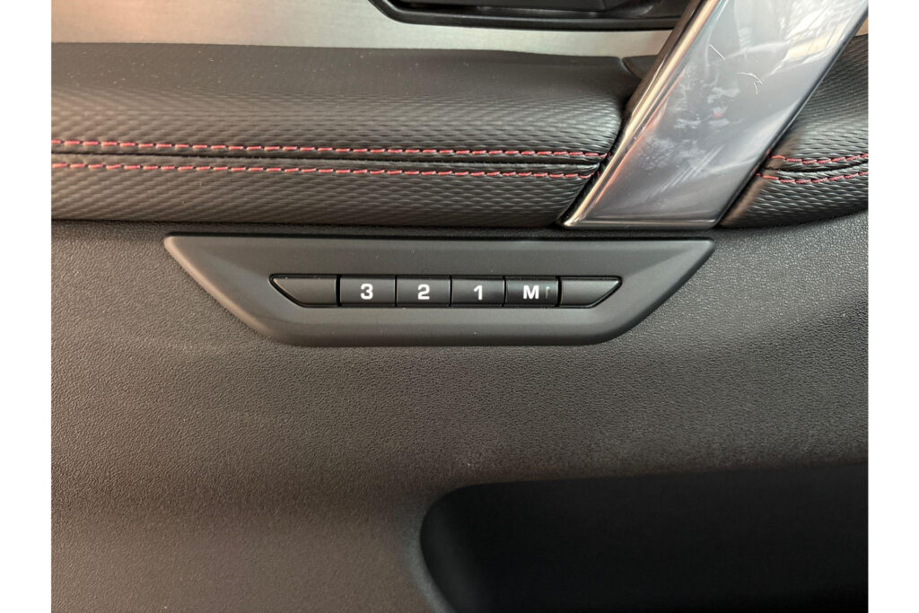Land Rover Discovery Sport P300e R-Dynamic SE, foto 12 van 24