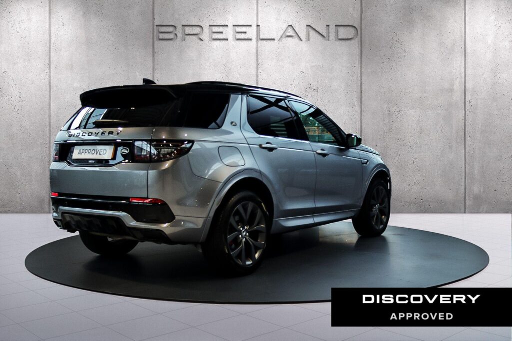 Land Rover Discovery Sport P300e R-Dynamic SE, foto 2 van 24