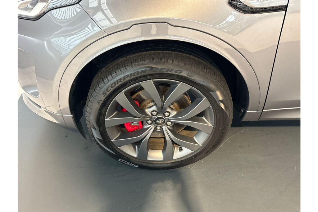 Land Rover Discovery Sport P300e R-Dynamic SE, foto 9 van 24